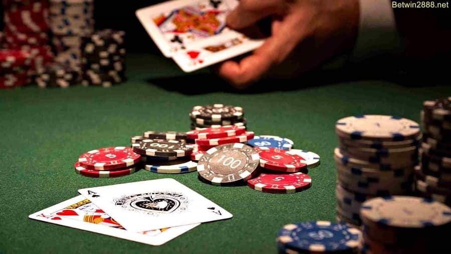 Tập tành chơi Poker có khó như bạn nghĩ ?