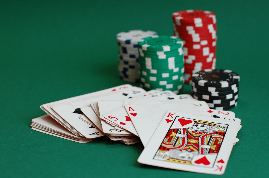 Chia sẻ cách đánh Poker khiến người chơi không thua