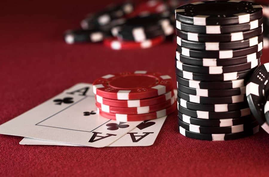 Điều cần tránh khi chơi Poker hiện nay là gì?